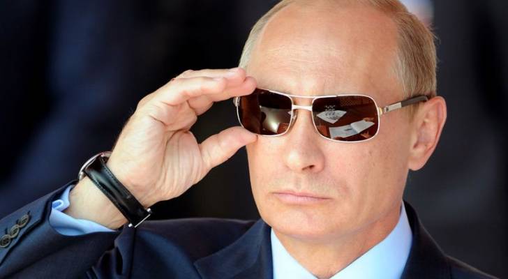 "تويتر" توقف حسابا ينتحل شخصية بوتين