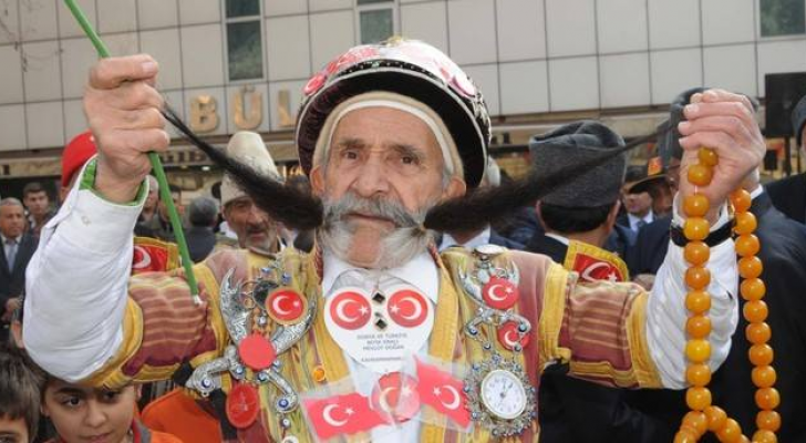 صاحب أطول شارب في العالم، المواطن التركي محمد ضوردو ضوغان