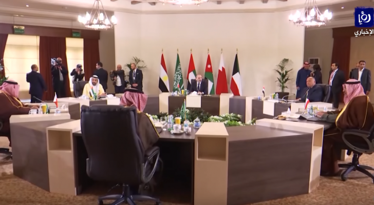 الصورة من الاجتماع