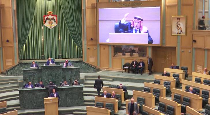 النائب العرموطي : رئيس وزراء ضغط لادخال "ملابس داخلية نسائية" مسرطنة !!- فيديو