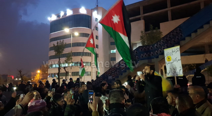 صورة من احتجاجات الرابع مساء الخميس