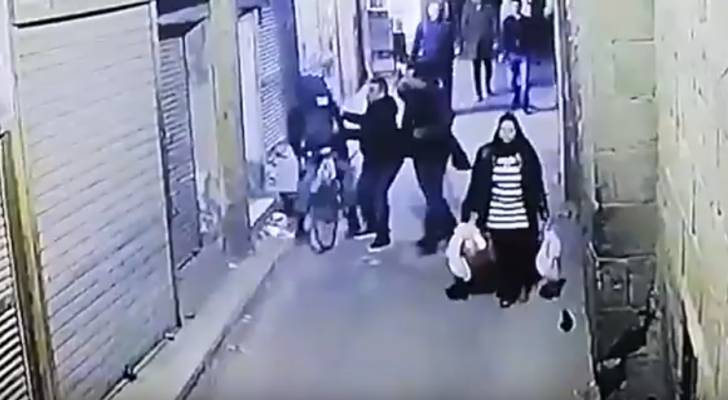 فيديو يظهر لحظة تفجير الإرهابي نفسه بوسط القاهرة
