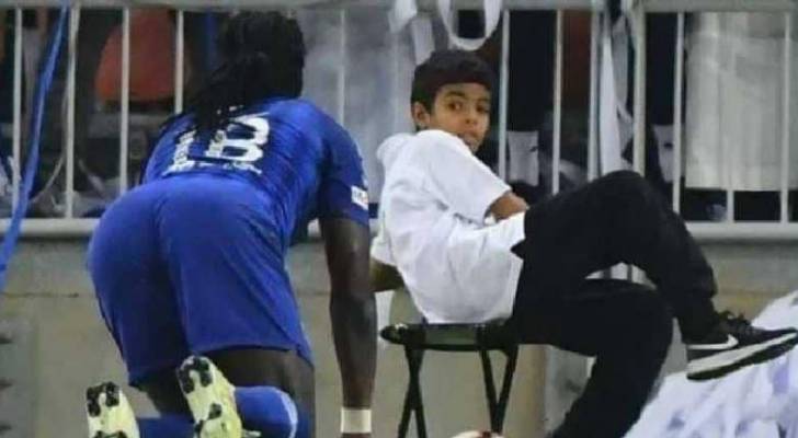 بالفيديو.. هروب طفل سعودي من احتفال "أسد الهلال"