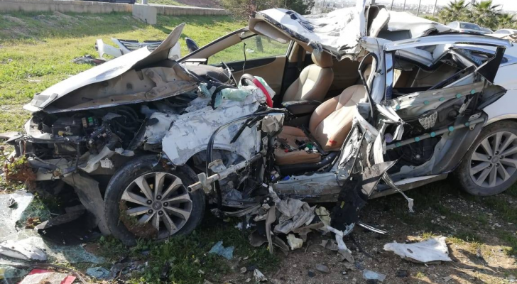 صورة لاحد حوادث السير الذي وقع اليوم الاربعاء على طريق اربد - عمان