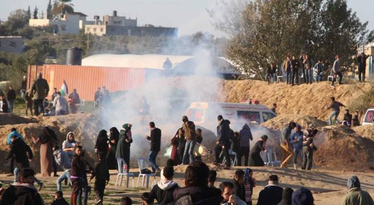شهيد فلسطيني وعشرات المصابين برصاص الاحتلال في غزة