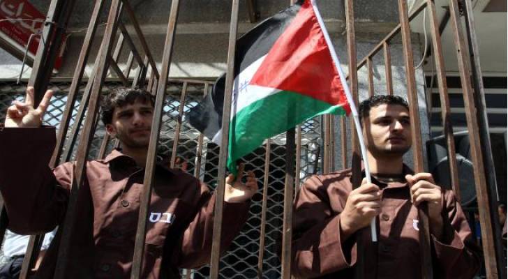 الاحتلال يحكم على 3 عسكريين من جنوده بالسجن لتعنيفهم معتقلين فلسطينيين