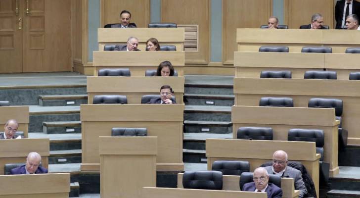 رفع الجلسة الرقابية بعد فقدان النصاب وخروج النواب