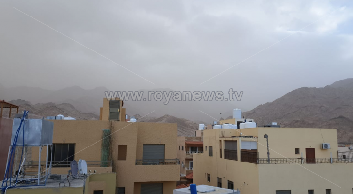 تشهد العقبة غبار ا كثيف