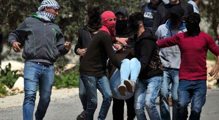 إصابات اثر قمع قوات الاحتلال المسيرة الاسبوعية في كفر قدوم - المركز الفلسطيني للاعلام