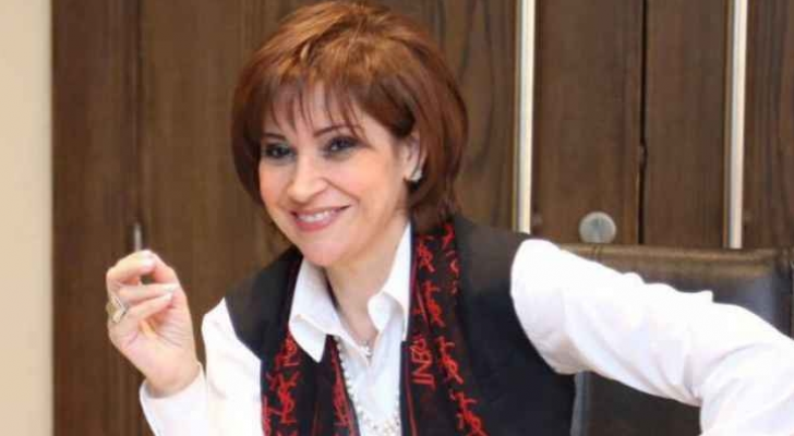 وزيرة السياحة والاثار مجد شويكة