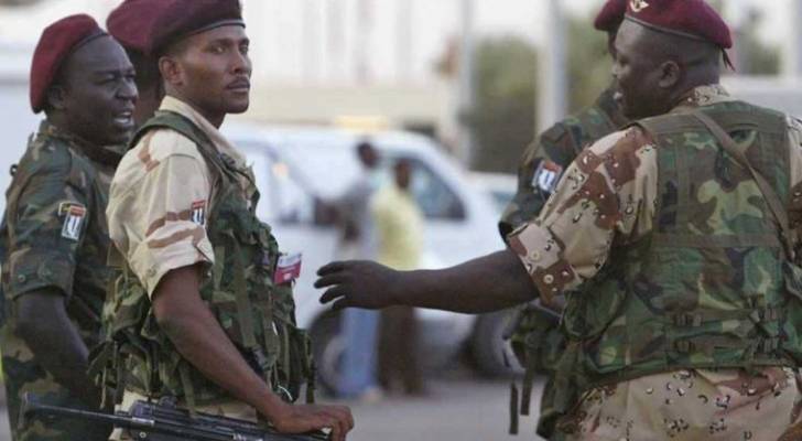 الجيش السوداني يحاصر منزل أشقاء البشير بالخرطوم