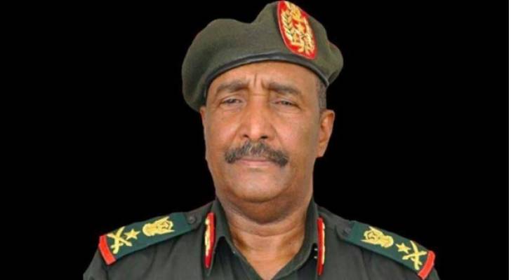 رئيس المجلس العسكري في السودان يعد بتشكيل حكومة مدنية