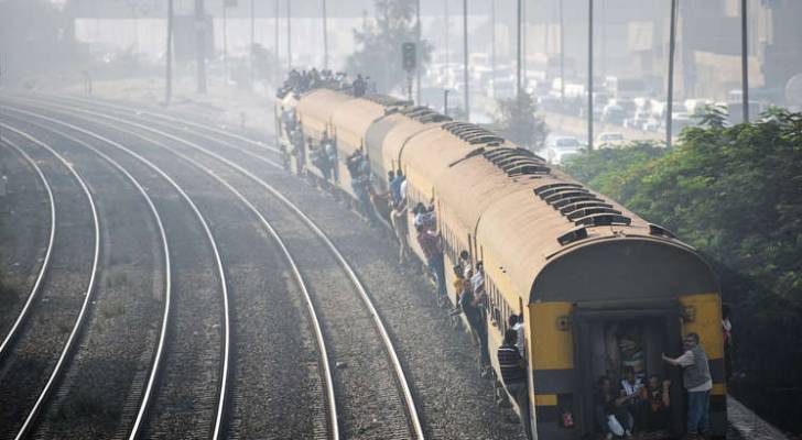 مصر.. توقيف 30 موظفاً من سائقي القطارات بتهمة "تعاطي المخدرات"