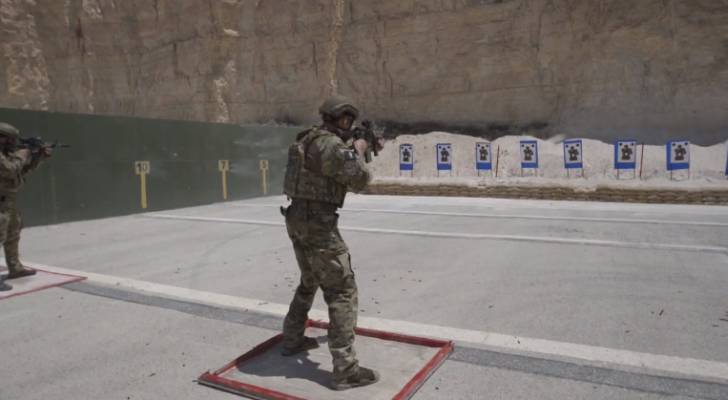 بالفيديو: شاهد التدريبات العسكرية لمسابقة المحارب الدولية في الأردن