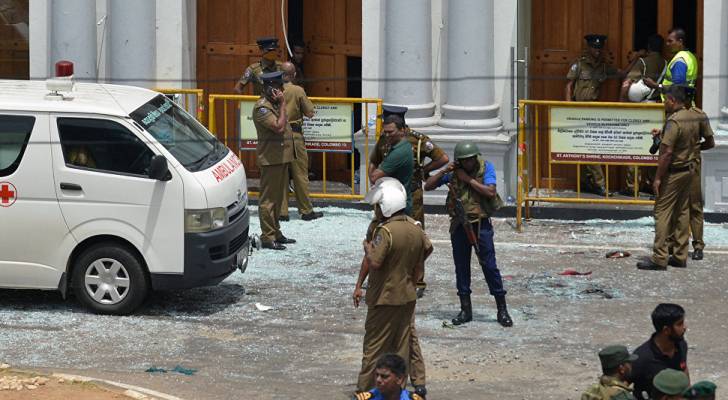 الشرطة السريلانكية تعطل قنبلة ناسفة بالقرب من مطار كولومبو