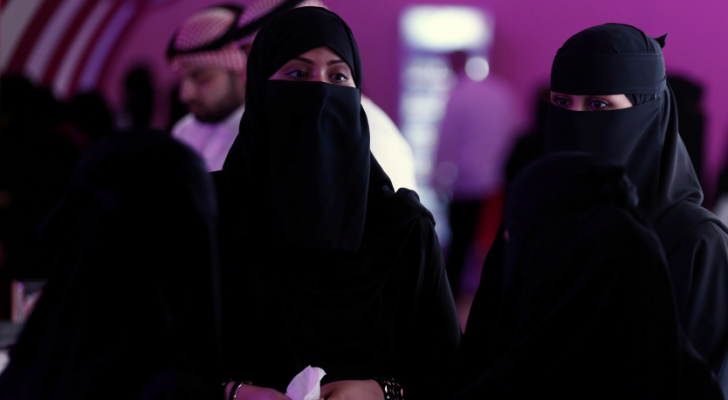 شقيقتان سعوديتان هاربتان من المملكة العربية السعودية