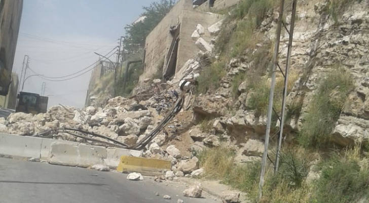 السير تدعوا السائقين إلى أخذ الحيطة والحذر
