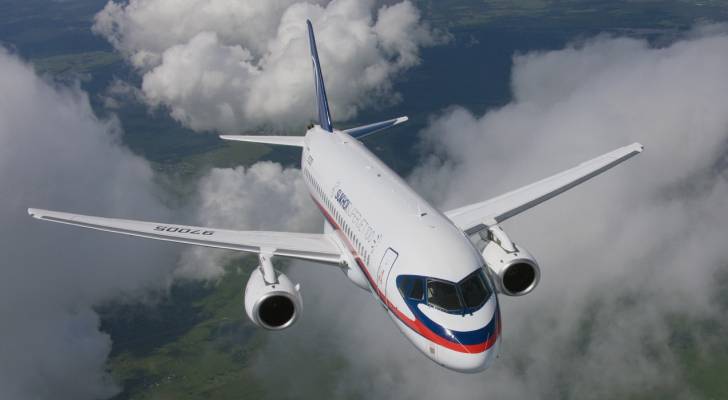 قائد الطائرة الروسية المنكوبة يعزو الكارثة إلى صاعقة ضربتها