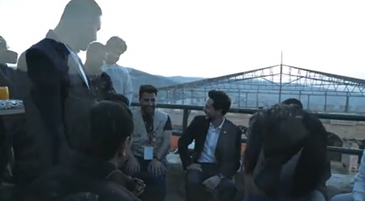 من الفيديو