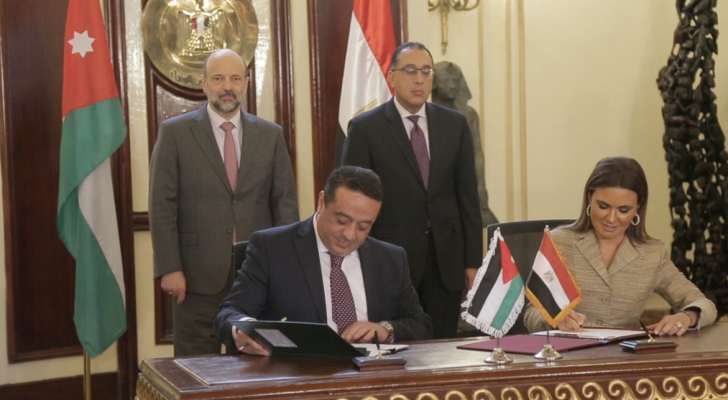 الصورة من رئاسة الوزراء
