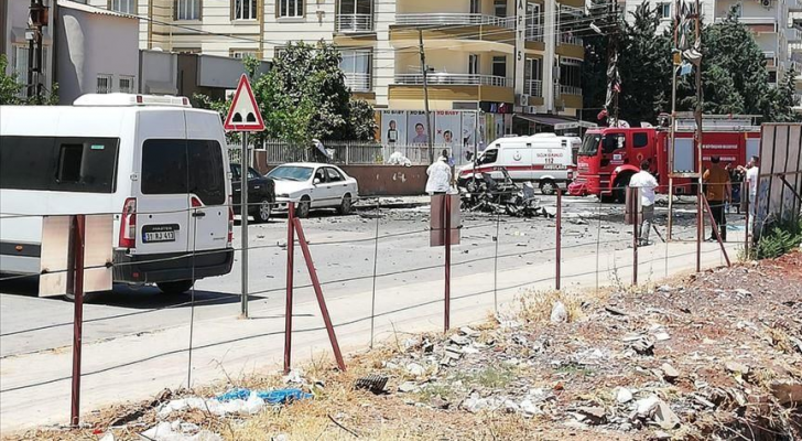 قتلى وجرحى في انفجار سيارة بهطاي التركية