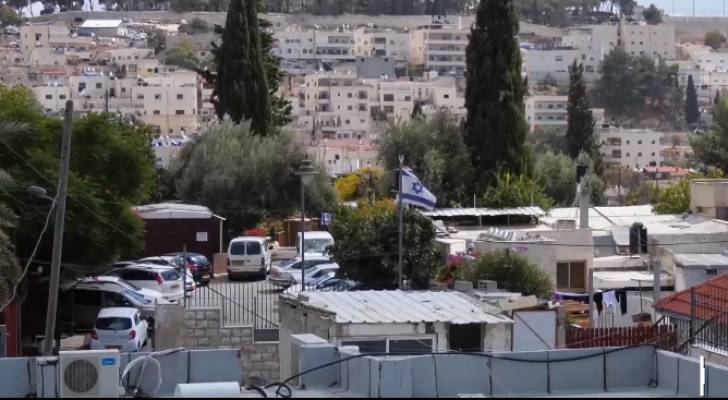 الاحتلال يستولي على عقار سكني بوسط القدس .. فيديو