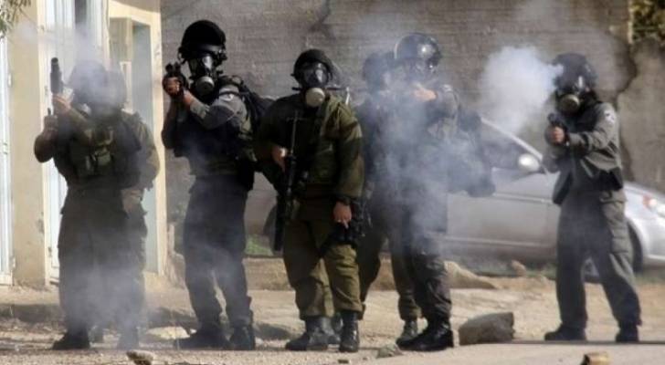 إصابة عشرات الفلسطينيين خلال مواجهات مع الاحتلال في طولكرم