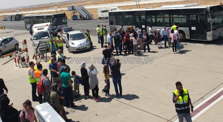 مسافرون لرؤيا: الرحلة العائدة لمطار الملكة علياء أفرغت وقودها في الجو واصطدمت بقوة في الأرض .. والشركة توضح