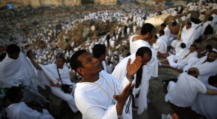 ركن الحج الأعظم.. أكثر من مليوني حاج على صعيد عرفات