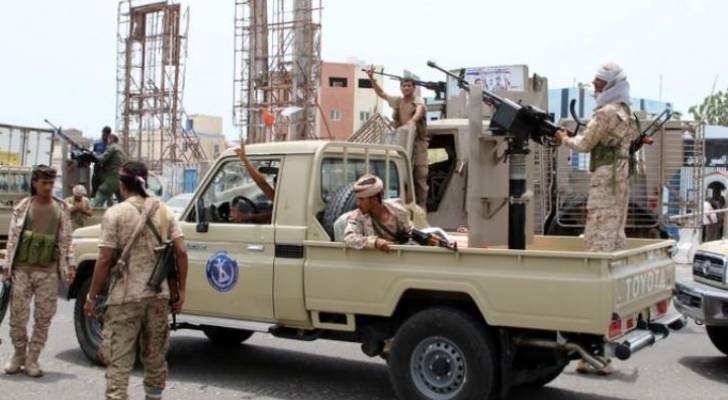 القتال يشتعل في عدن بجنوب اليمن والأمم المتحدة تدعو للحوار