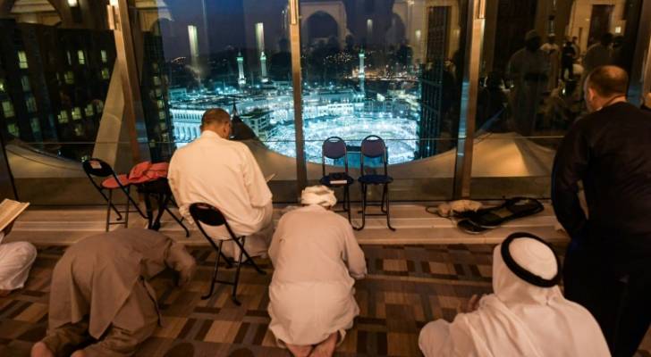 مكة.. فنادق فخمة تجذب الأثرياء مع "إطلالة" على الكعبة- صور
