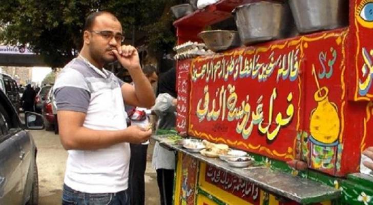 مصر تحذر مواطنيها من تناول "فول الشوارع" لخطورته