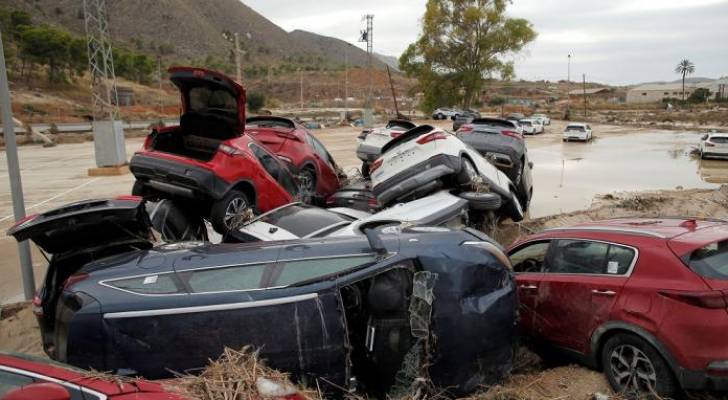 إجلاء مئات الأشخاص الإضافيين في جنوب شرق إسبانيا جراء الفيضانات