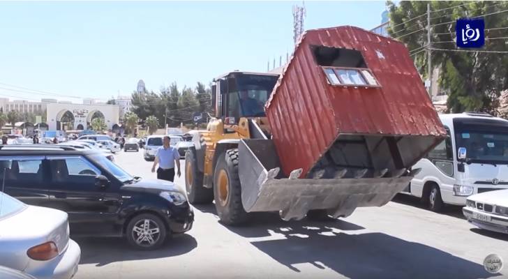 حملة أمنية واسعة لإزالة الأكشاك المخالفة في الكرك.. فيديو