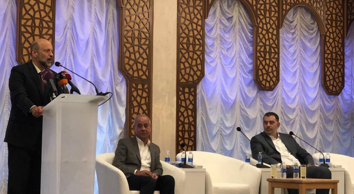 من المؤتمر