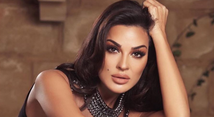 الفنانة اللبنانية نادين نسيب نجيم