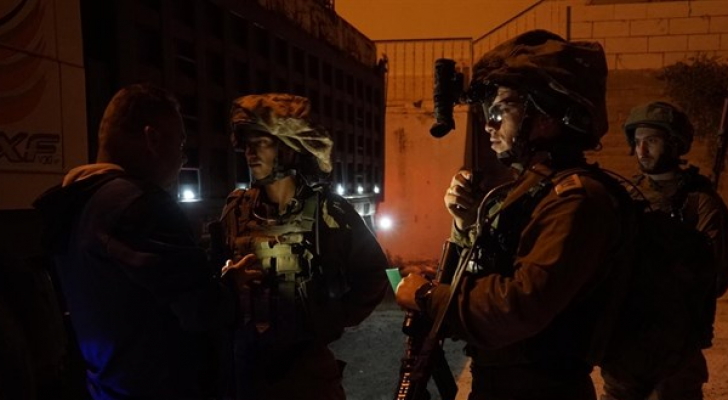 الاحتلال يعتقل طفلا 13 عاما في قلقيلية