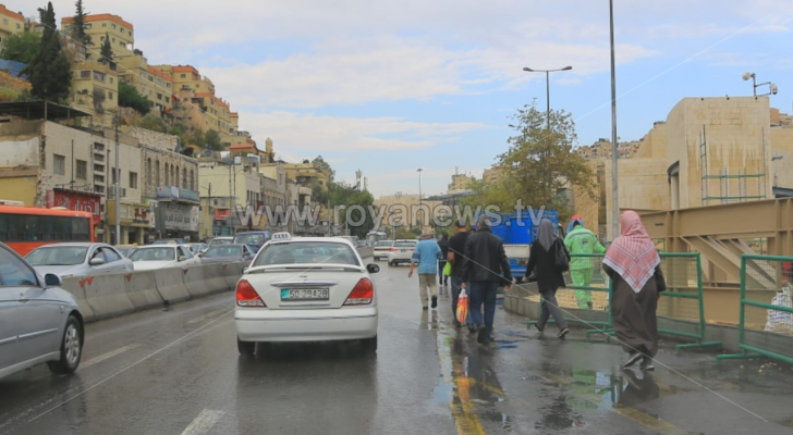 طقس الأردن ليوم الاثنين: طقس خريفي لطيف وفرصة اهطول زخات من المطر