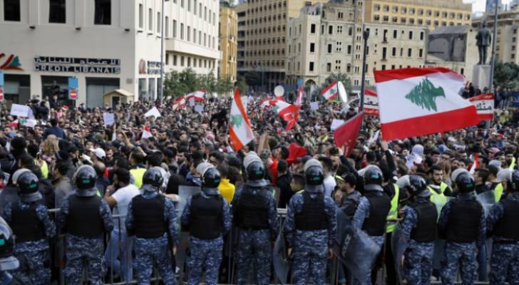 إستمرار الإحتجاجات في لبنان ودخولها شهرها الثاني