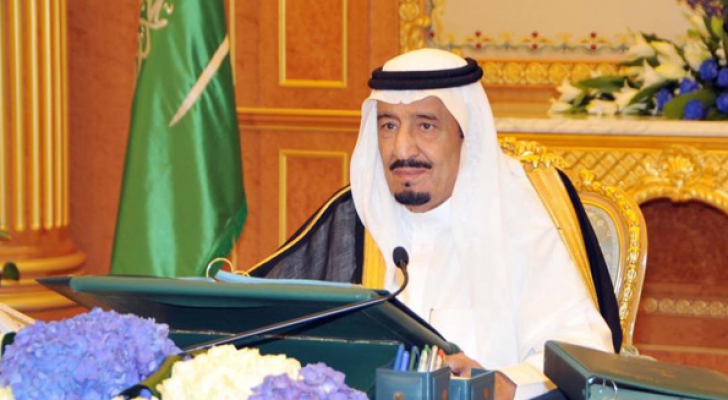 الملك السعودي يدعو إيران للتخلي عن "الفكر التوسعي" الذي "أضر بشعبها"