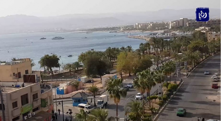 الزحف العمراني يهدد وجود الشاطئ الأوسط بالعقبة