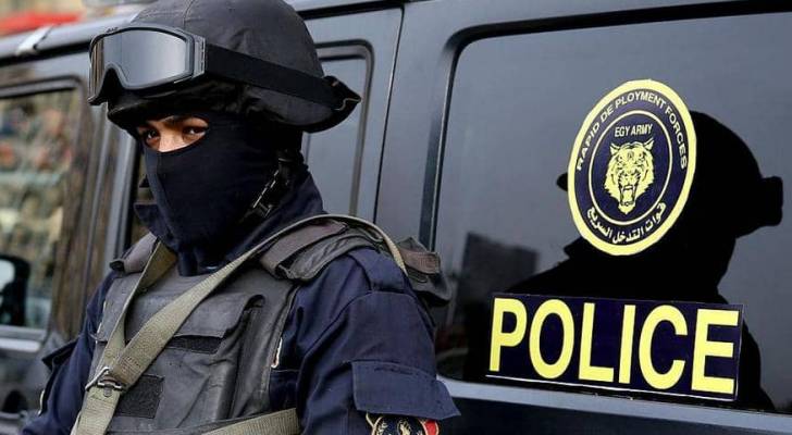 اتهام محام وصحافيين مصريين بصلات مع جماعة "إرهابية"