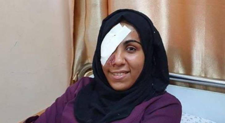 بالصور "مي".. جندي من جيش الاحتلال هددها باستئصال عينها وفعل