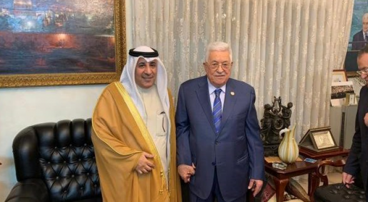 الرئيس عباس والسفير الديحاني - ارشيفية
