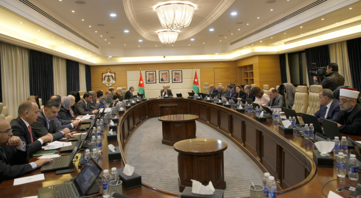 الصورة من الجلسة
