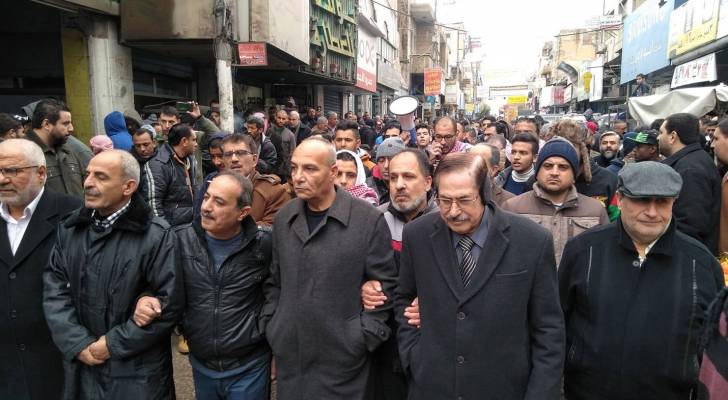 مسيرات في الزرقاء وإربد والكرك رفضًا لاتفاقية الغاز مع الاحتلال .. فيديو وصور