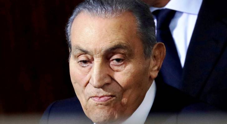 مبارك يجري عملية جراحية.. وهذه حالته الصحية