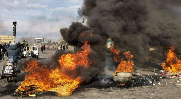 استمرار المواجهات بين المتظاهرين وقوى الأمن العراقية