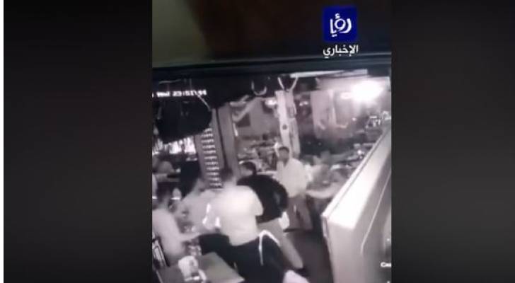 بيان أمني حول مطلق النار داخل مطعم في عبدون - فيديو