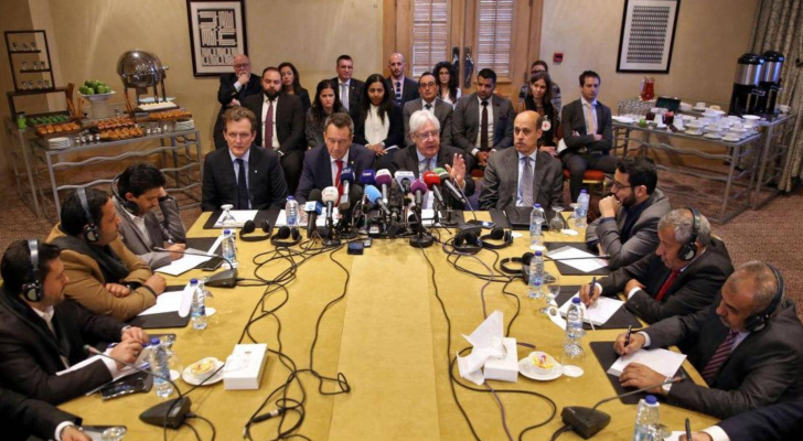 أطراف النزاع اليمني تتفق في عمان على تبادل الأسرى والمحتجزين